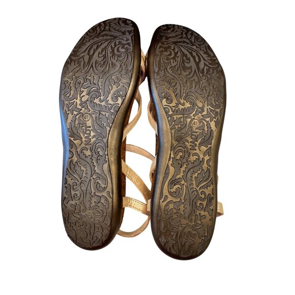 Naot Dorith Elegant Flat Sandal Size 41 Women's US 10 NWOB Radiant Gold - Picture 5 of 8